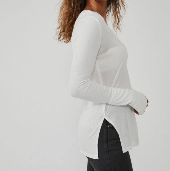 🥚FP Fresh & Clean Long sleeve Tee - Picture 2 of 10